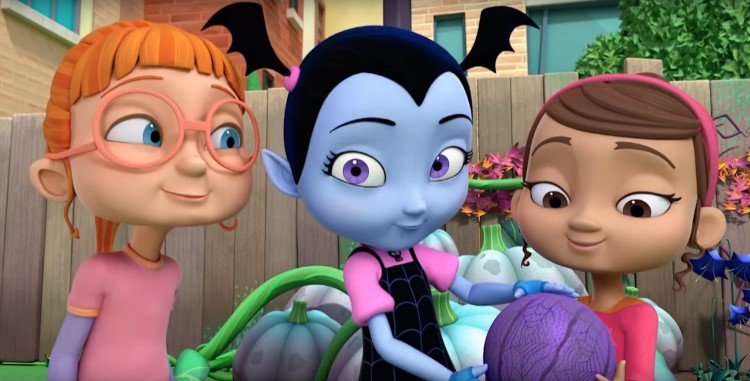 Vampirina de disney - Tarjeta de cumple 2